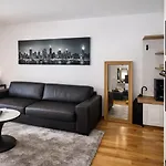 Apartament Luxury Apartment-aurora 33 Free Parking Center