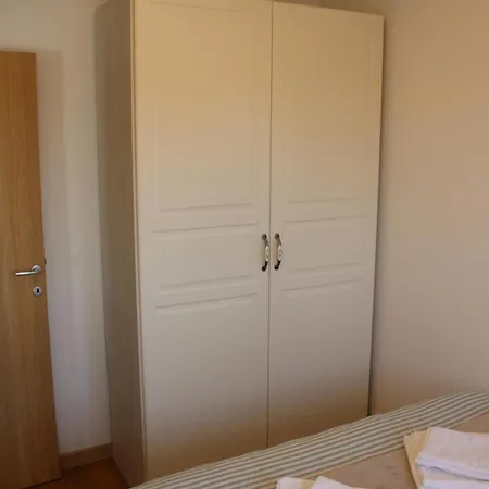 Luxury Apartment-aurora 33 Free Parking Center