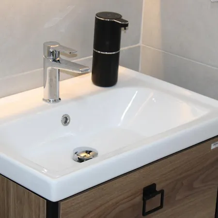 Luxury Apartment-aurora 33 Free Parking Center Appartement *